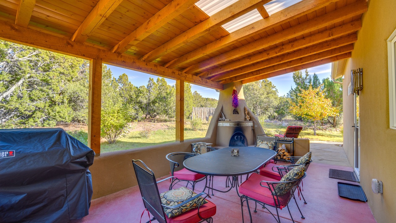 Photo of Livingroom in Tesuque