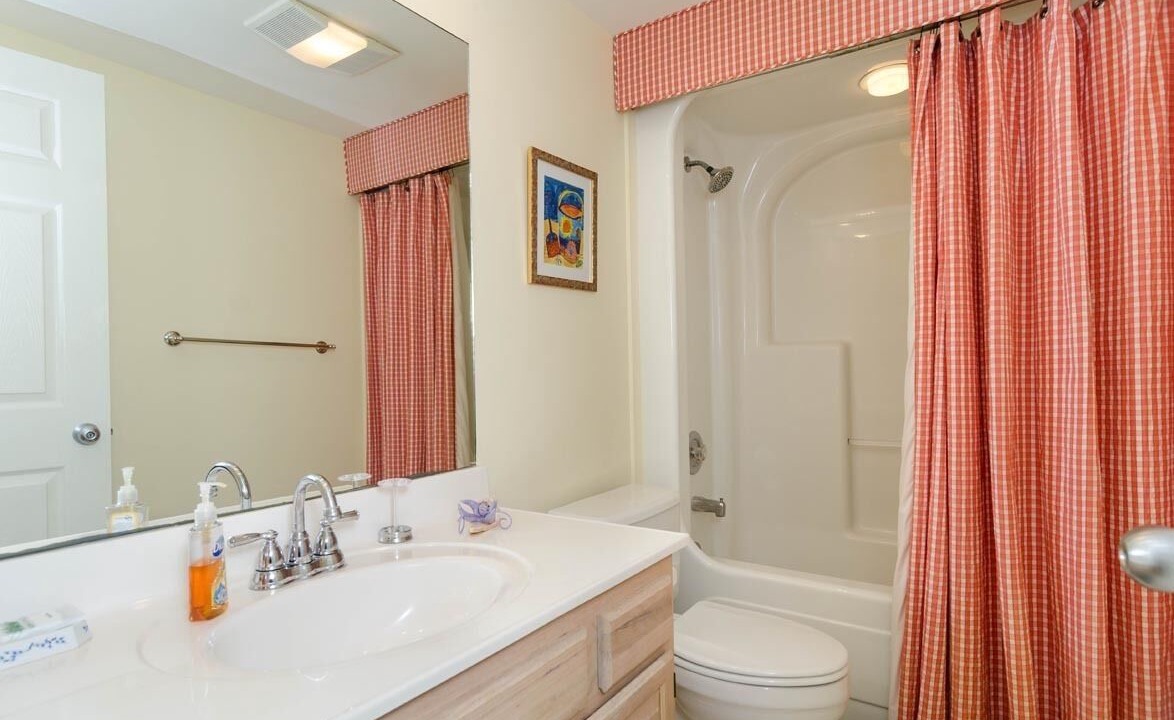 Photo of Bathroom in Shell Island