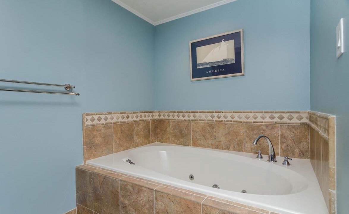 Photo of Bathroom in Shell Island