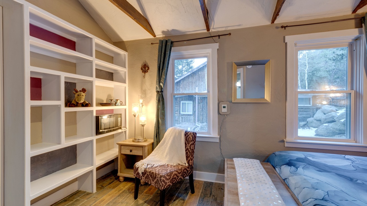 Photo of Bedroom in Green Mountain Falls