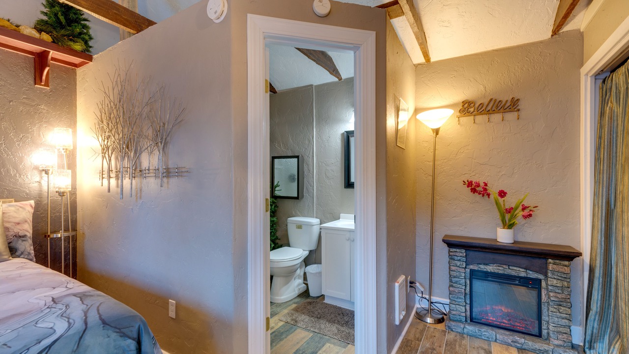 Photo of Bedroom in Green Mountain Falls