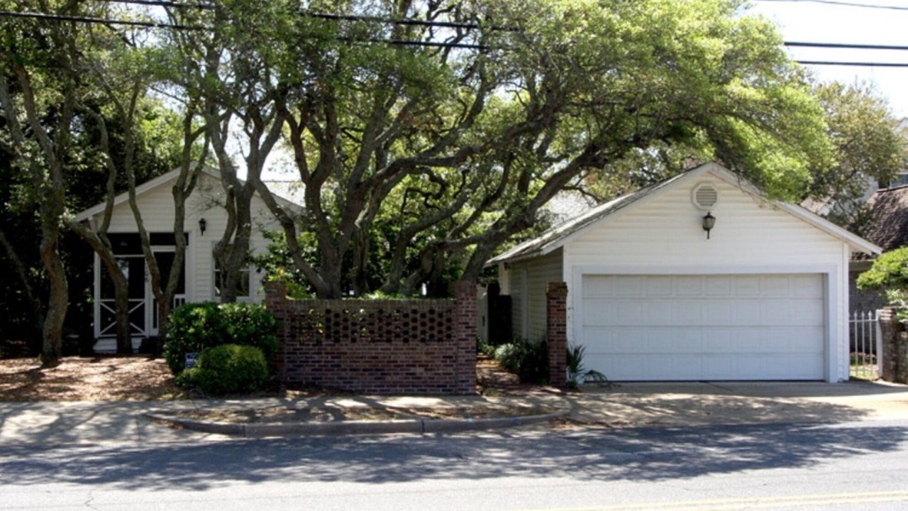 Photo of Outdoor in Golden Mile