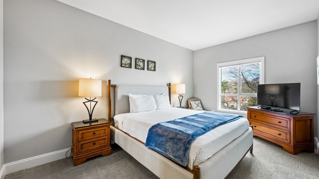 Photo of Bedroom in Lake Las Vegas