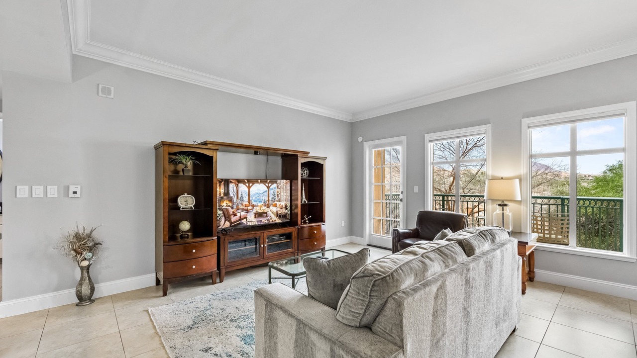 Photo of Livingroom in Lake Las Vegas