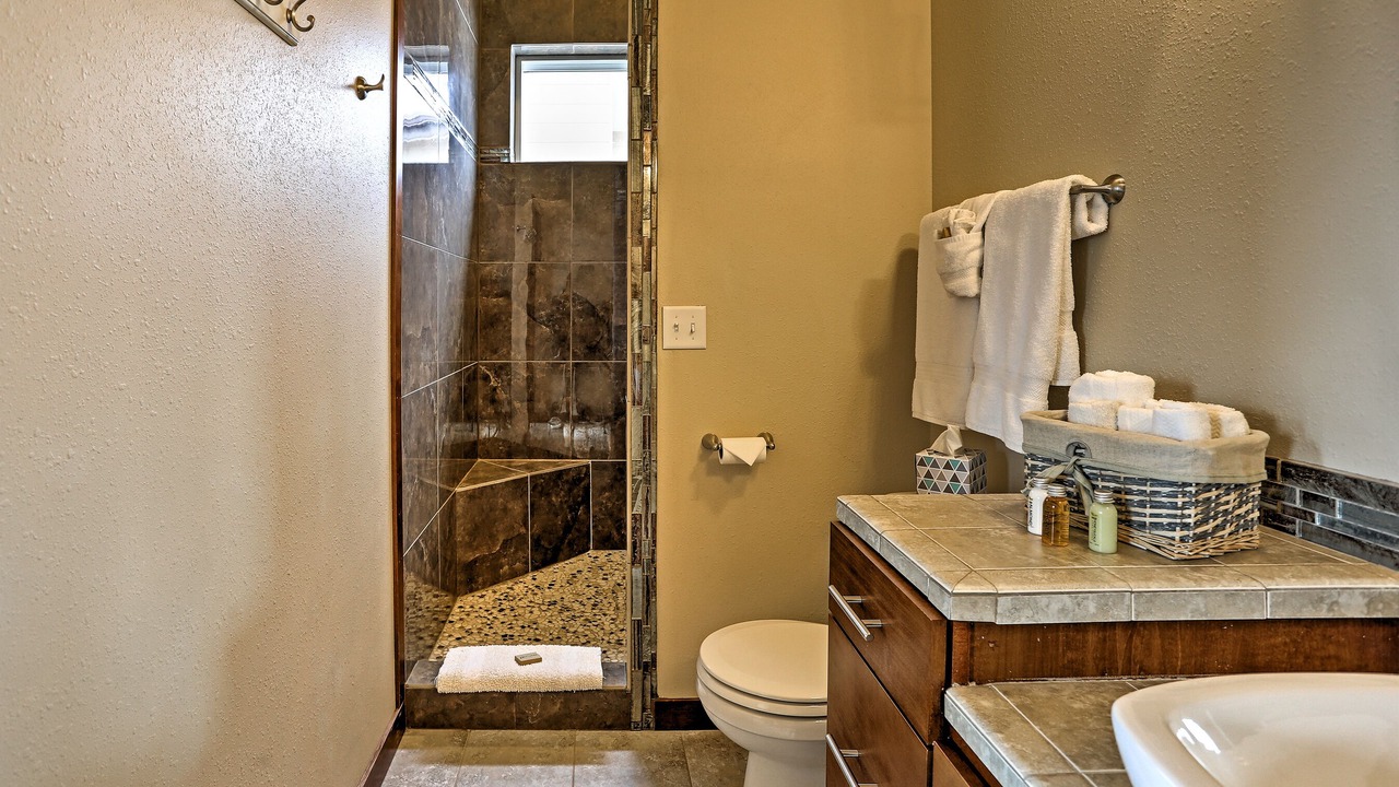 Photo of Bathroom in Manson