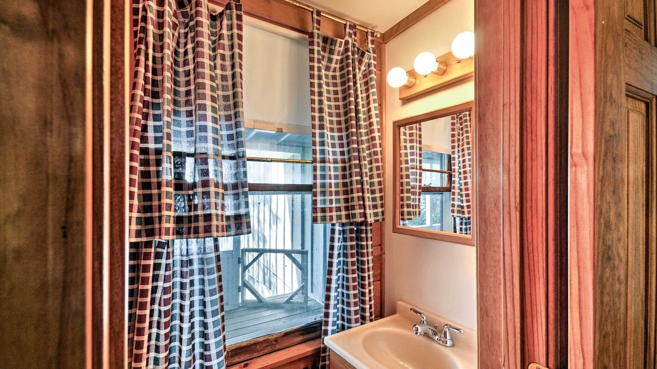 Photo of Bathroom in Hancock