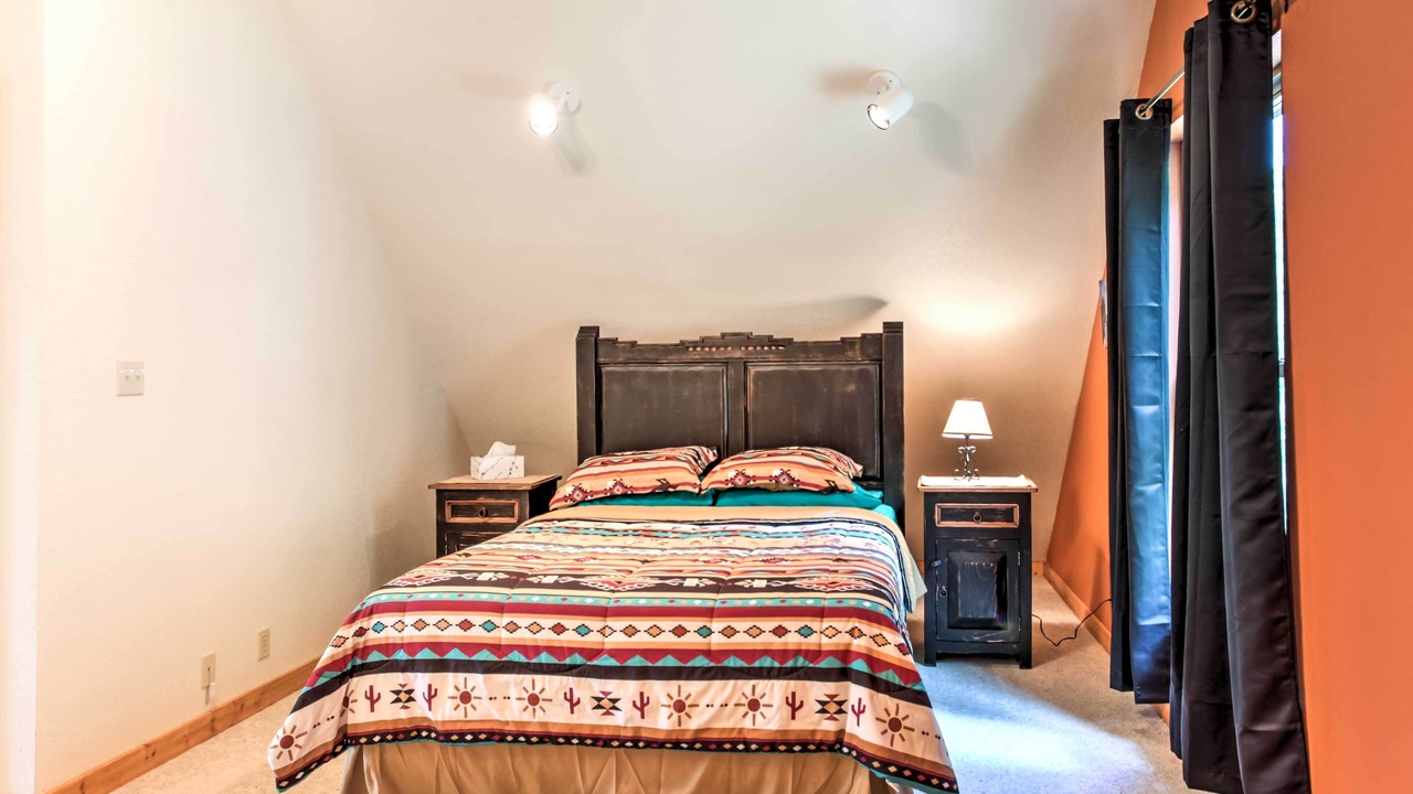 Photo of Bedroom in Cloudcroft