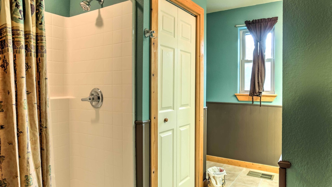 Photo of Bathroom in Cloudcroft