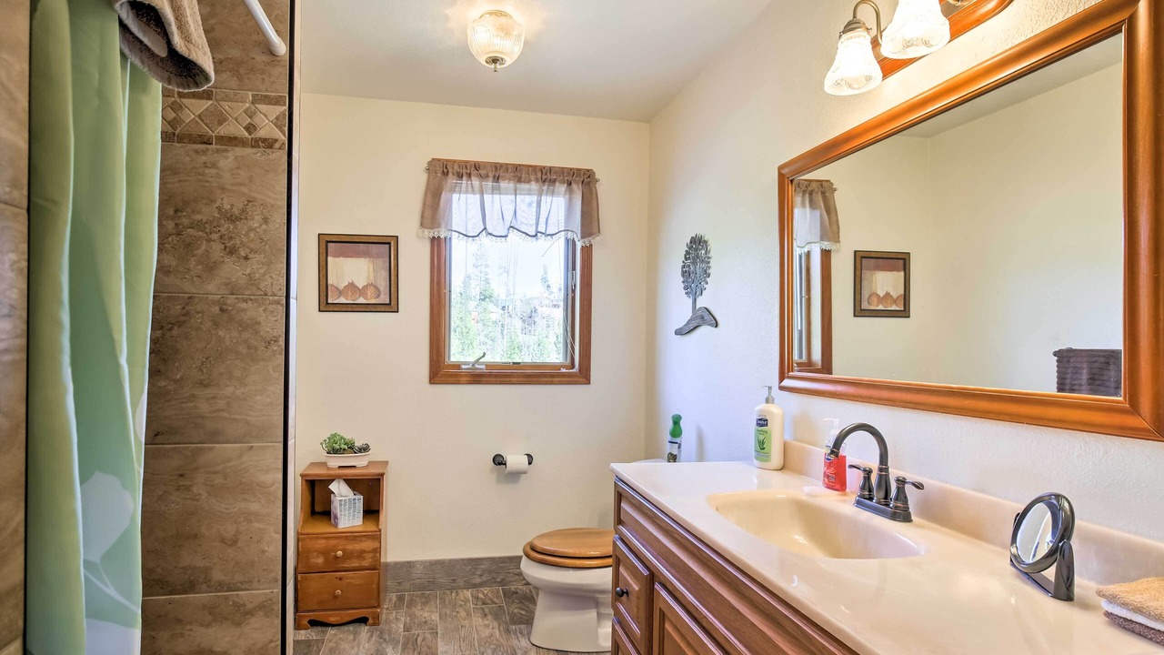 Photo of Bathroom in Grand Lake