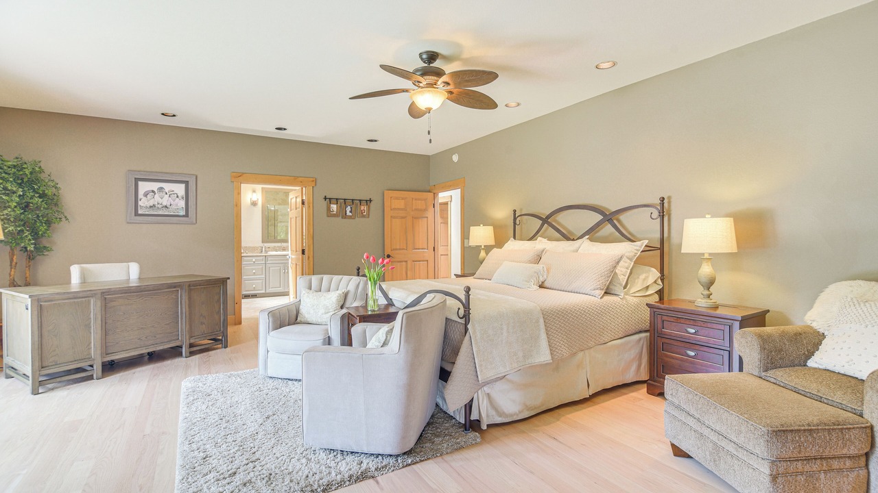 Photo of Bedroom in Evergreen
