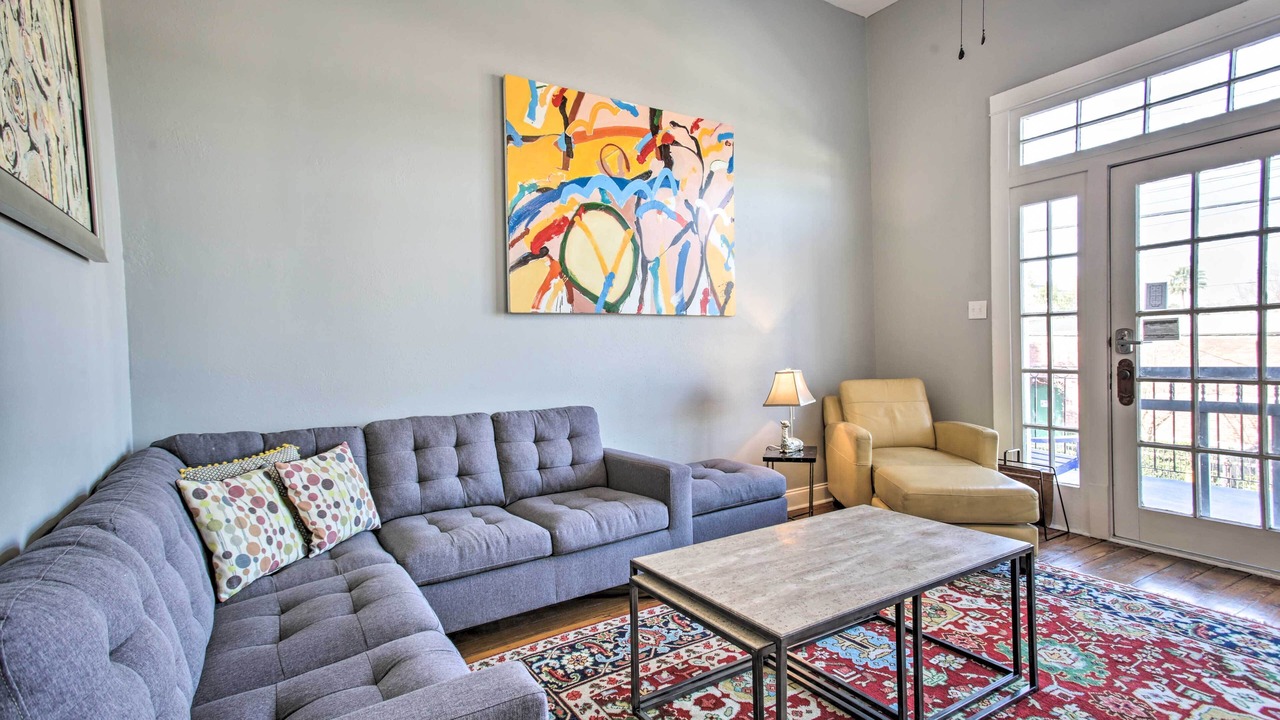 Photo of Livingroom in West Riverside