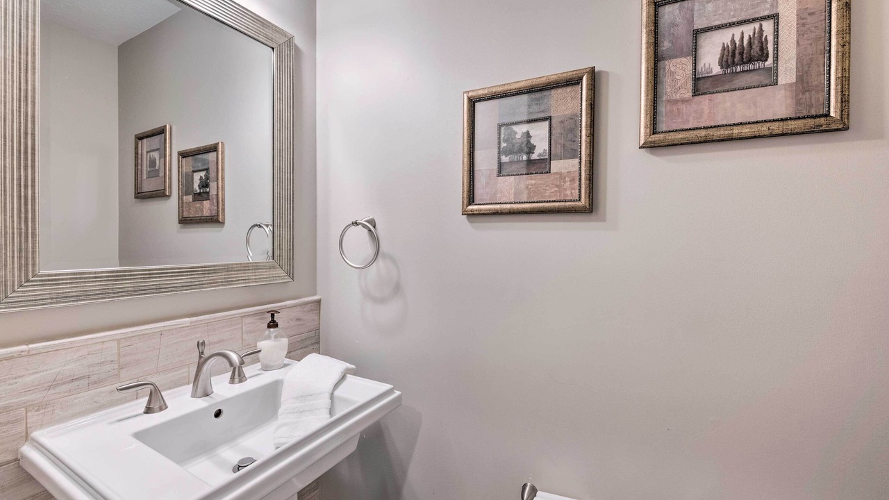 Photo of Bathroom in Cottonwood Heights