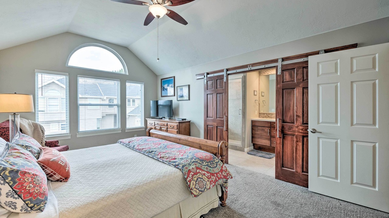 Photo of Bedroom in Cottonwood Heights