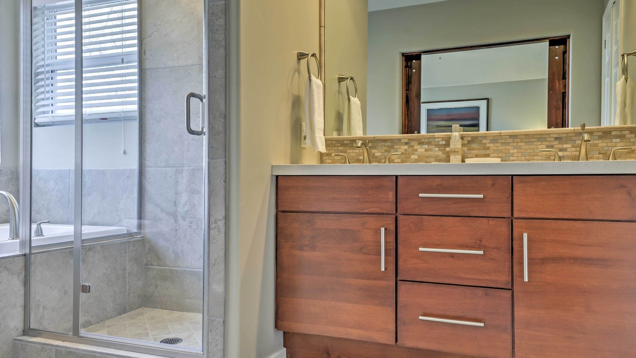 Photo of Bathroom in Cottonwood Heights