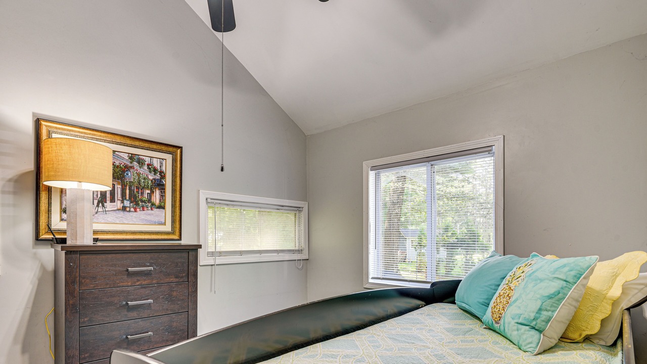 Photo of Bedroom in East Greenwich