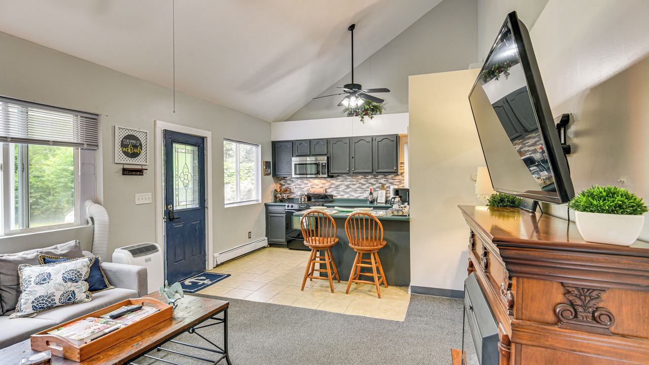 Photo of Livingroom in East Greenwich
