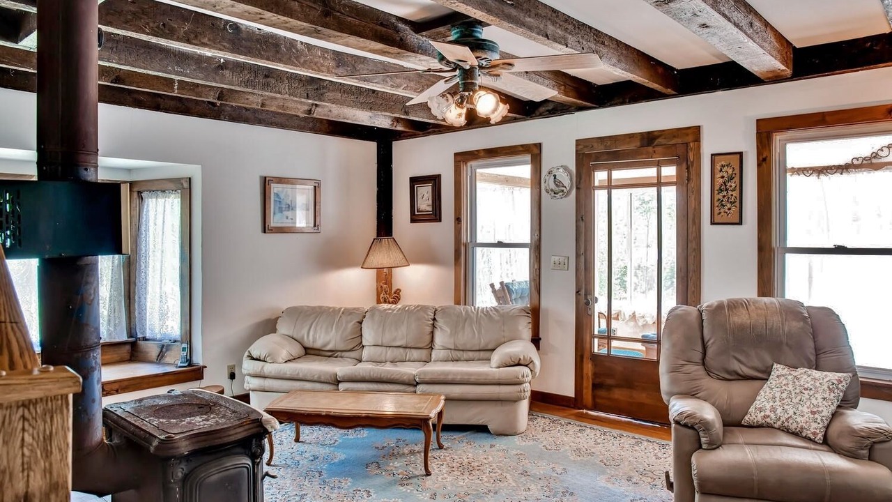 Photo of Livingroom in Otego