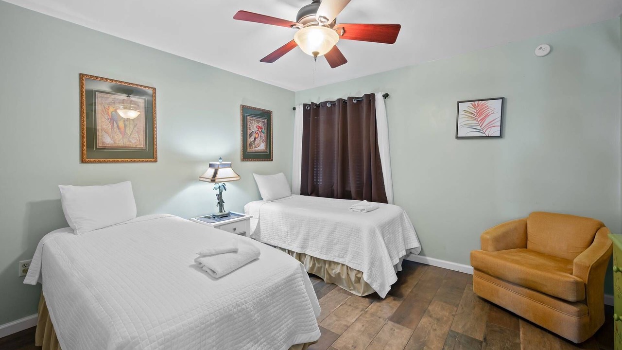 Photo of Bedroom in Gulf Shores