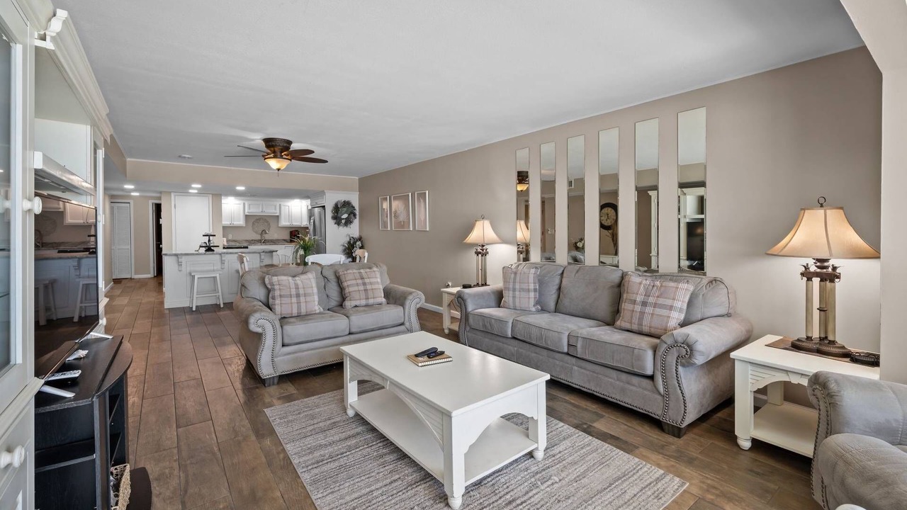 Photo of Livingroom in Gulf Shores