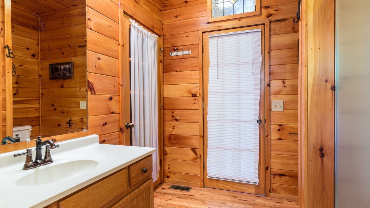 Photo of Bathroom in Chalet Village