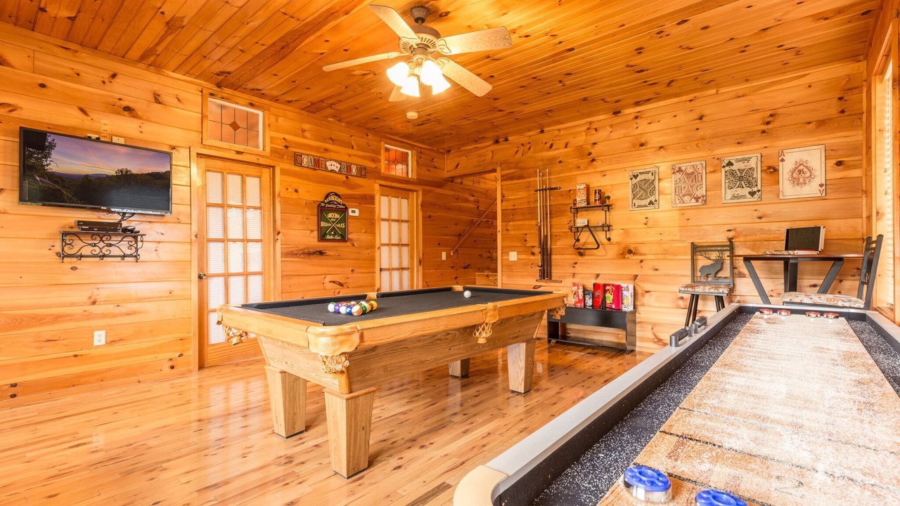 Photo of Bedroom in Chalet Village