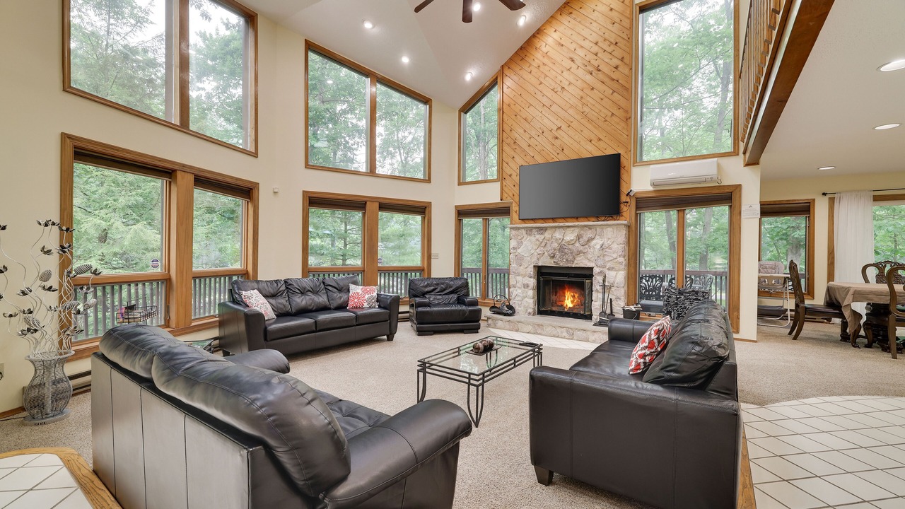 Photo of Livingroom in East Stroudsburg