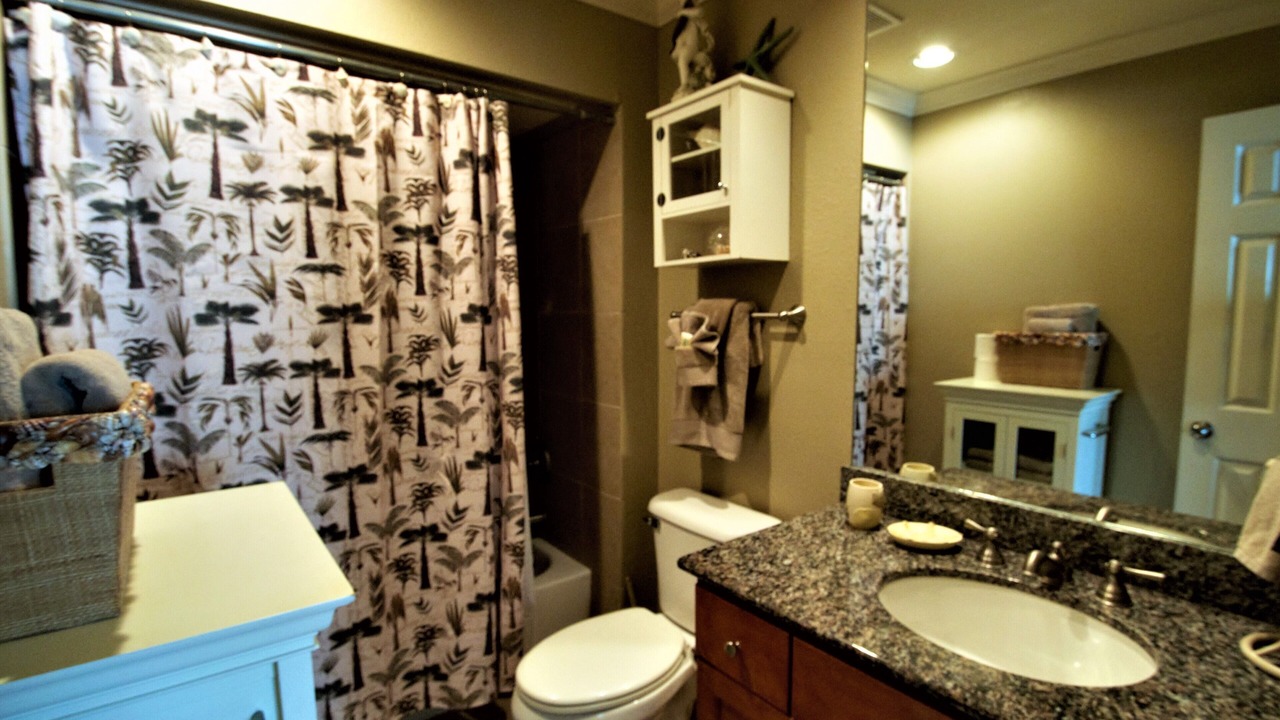 Photo of Bathroom in Galveston