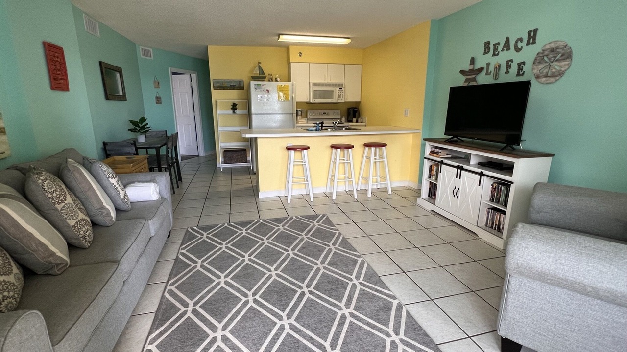 Photo of Livingroom in Ono Island