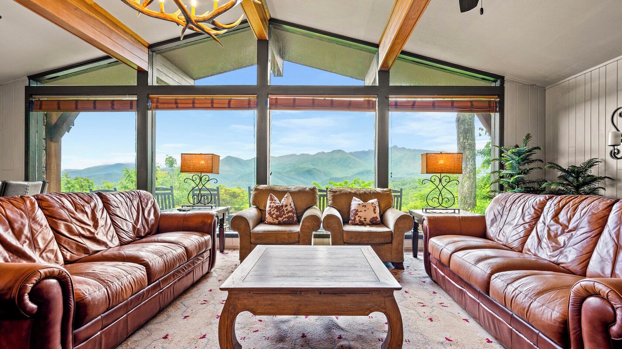 Photo of Livingroom in Chalet Village