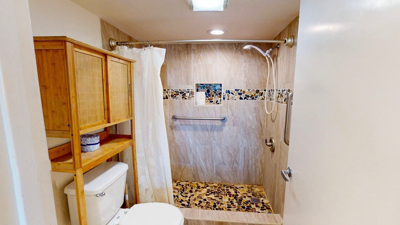 Photo of Bathroom in Old Town