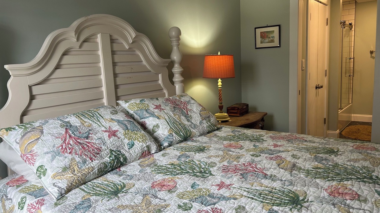Photo of Bedroom in Indian Beach