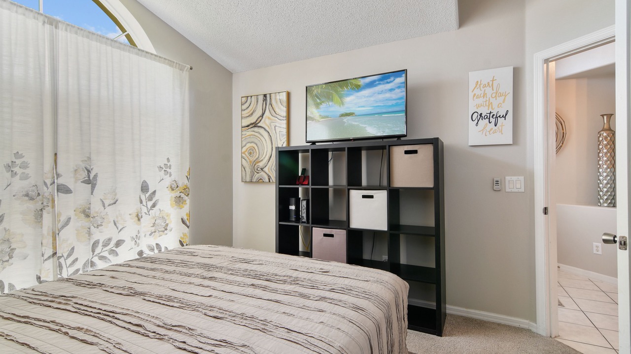 Photo of Bedroom in Windsor Palms