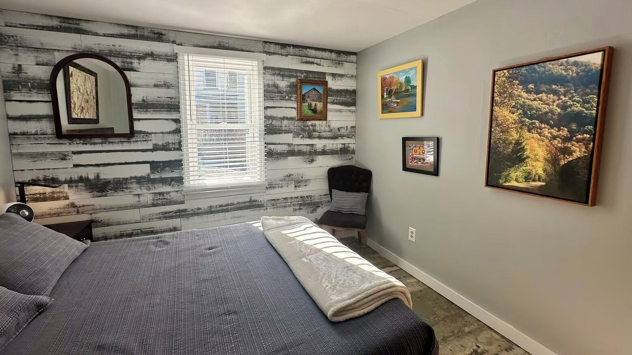 Photo of Bedroom in Ashfield
