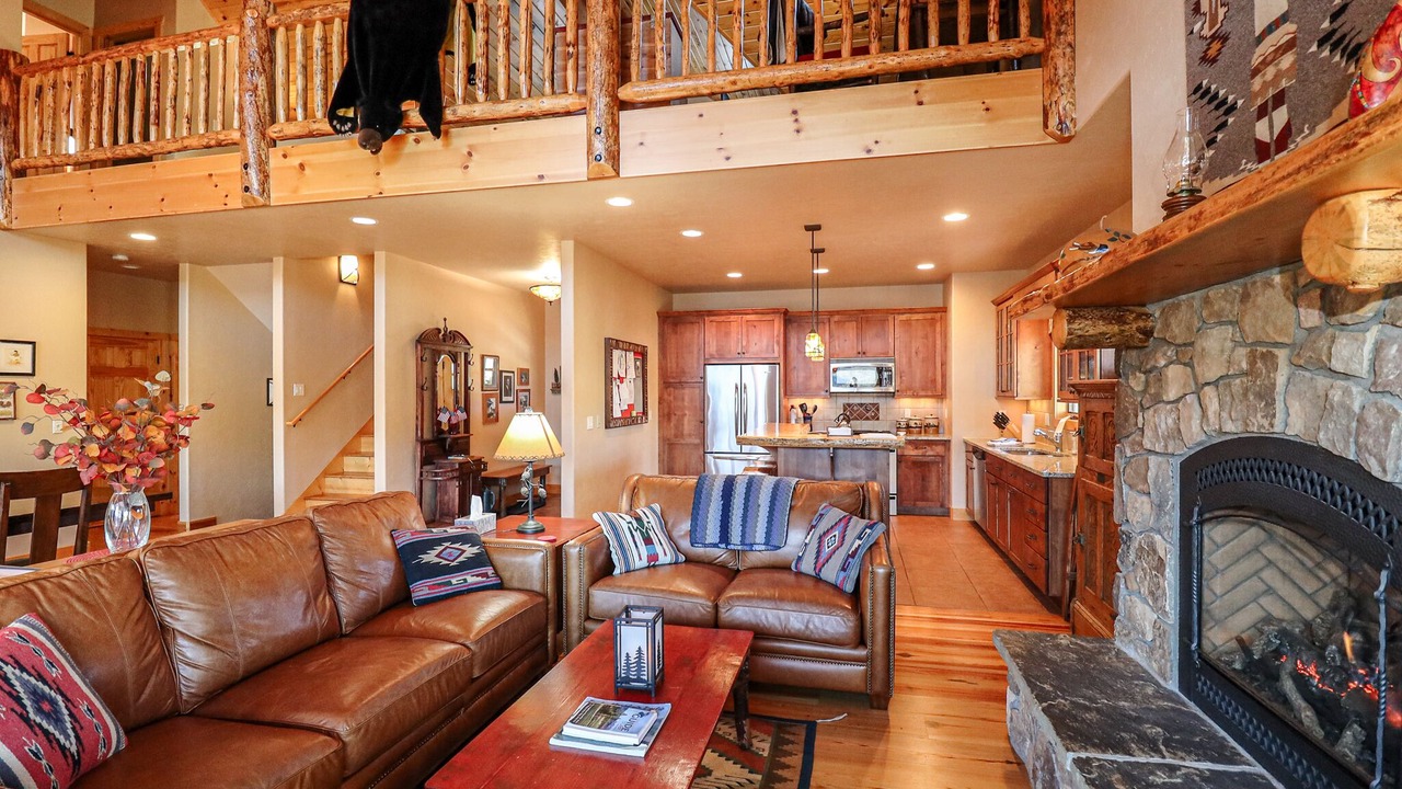 Photo of Livingroom in Grand Lake