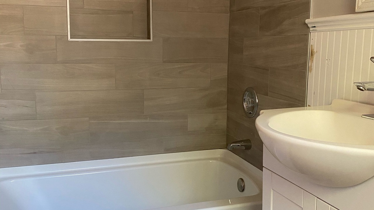 Photo of Bathroom in Campground Landing
