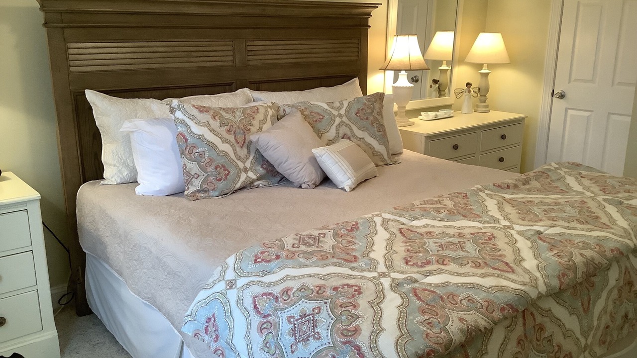 Photo of Bedroom in Indian Beach