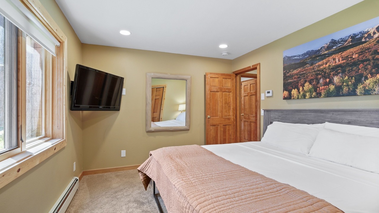 Photo of Bathroom in Warrior's Mark West