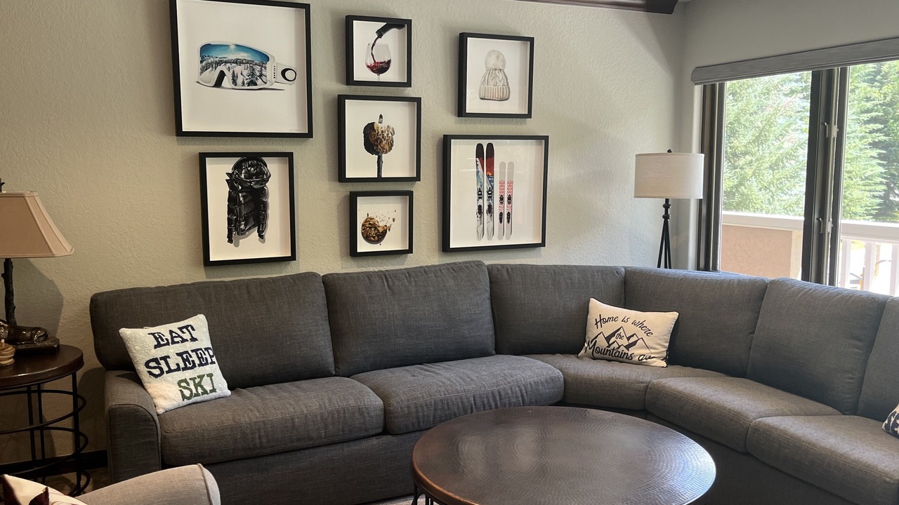 Photo of Livingroom in Beaver Creek
