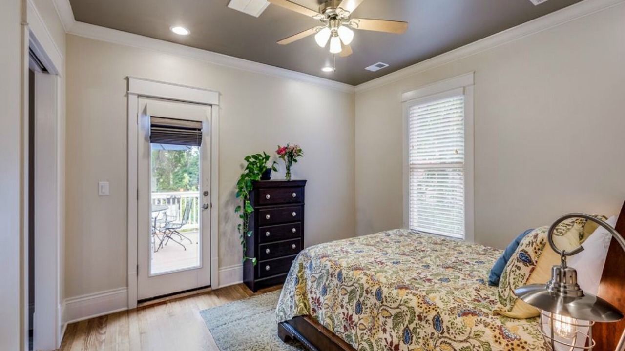 Photo of Bedroom in University North