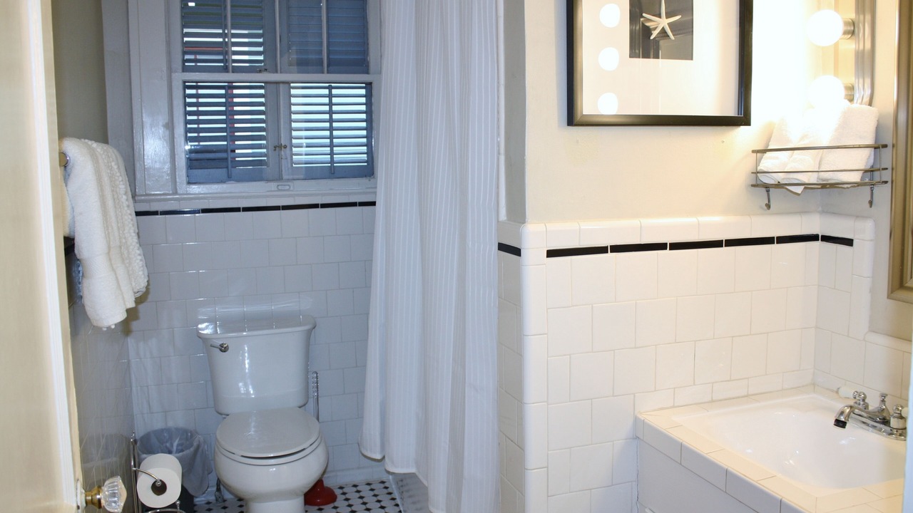 Photo of Bathroom in Galveston