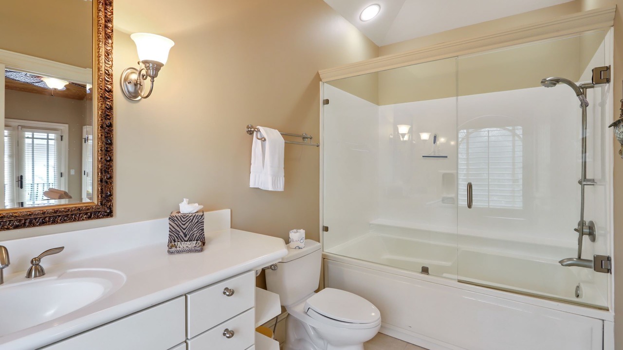 Photo of Bedroom in North Forest Beach