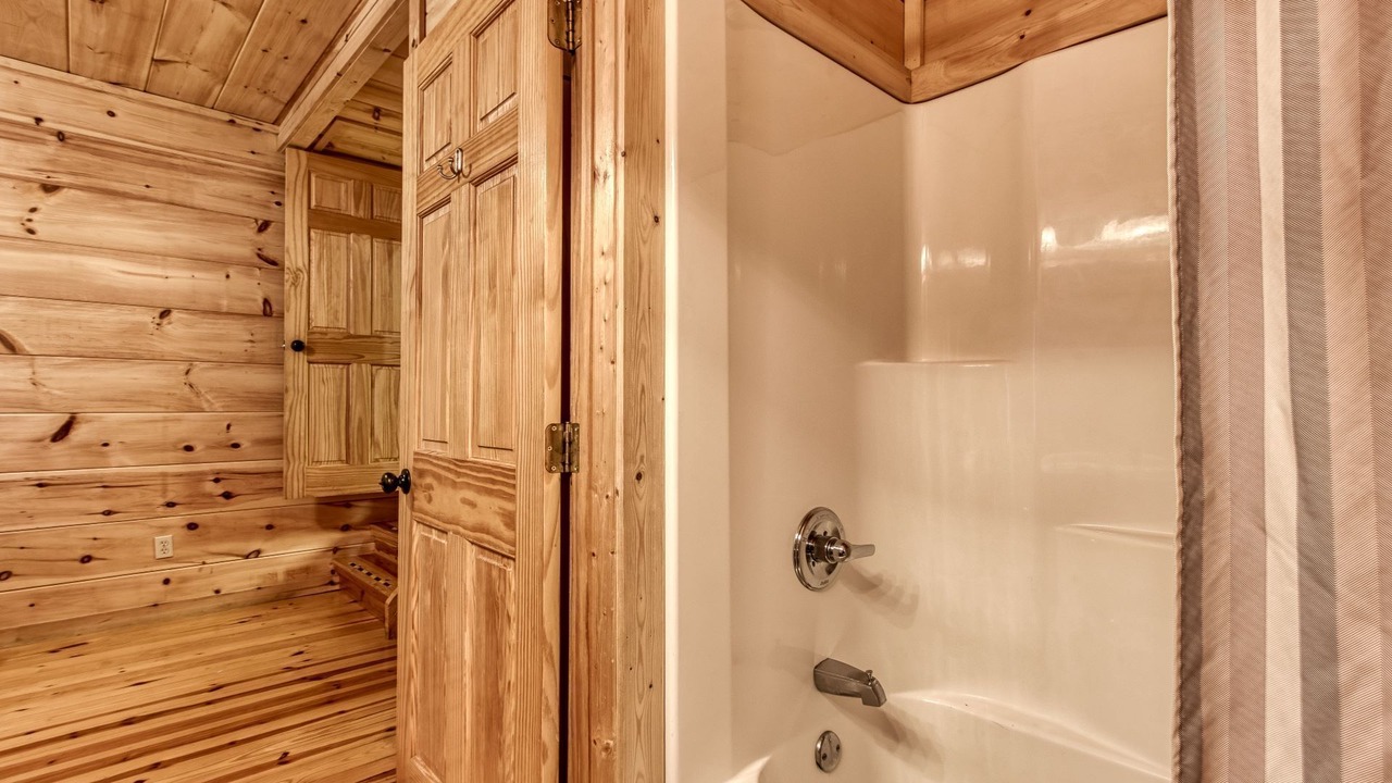 Photo of Bathroom in Pigeon Forge