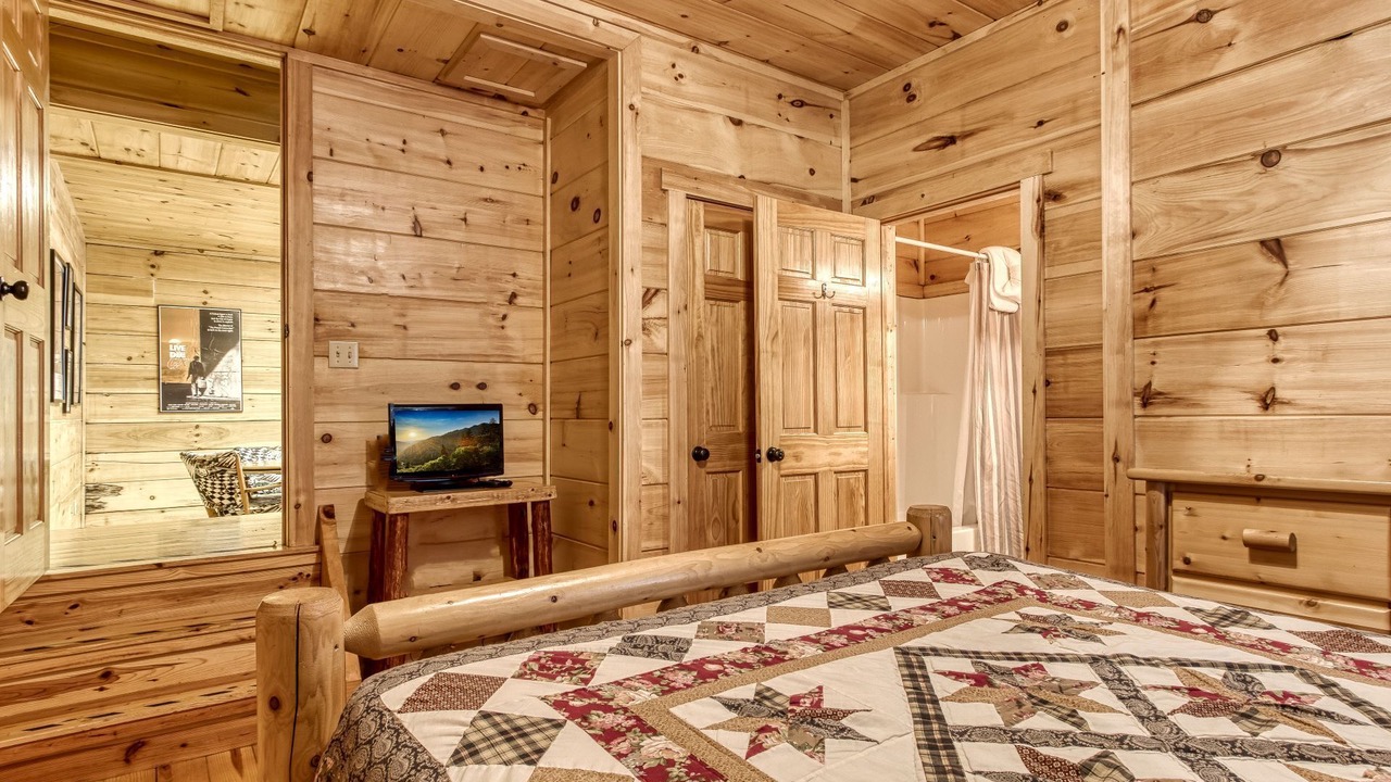 Photo of Bedroom in Pigeon Forge