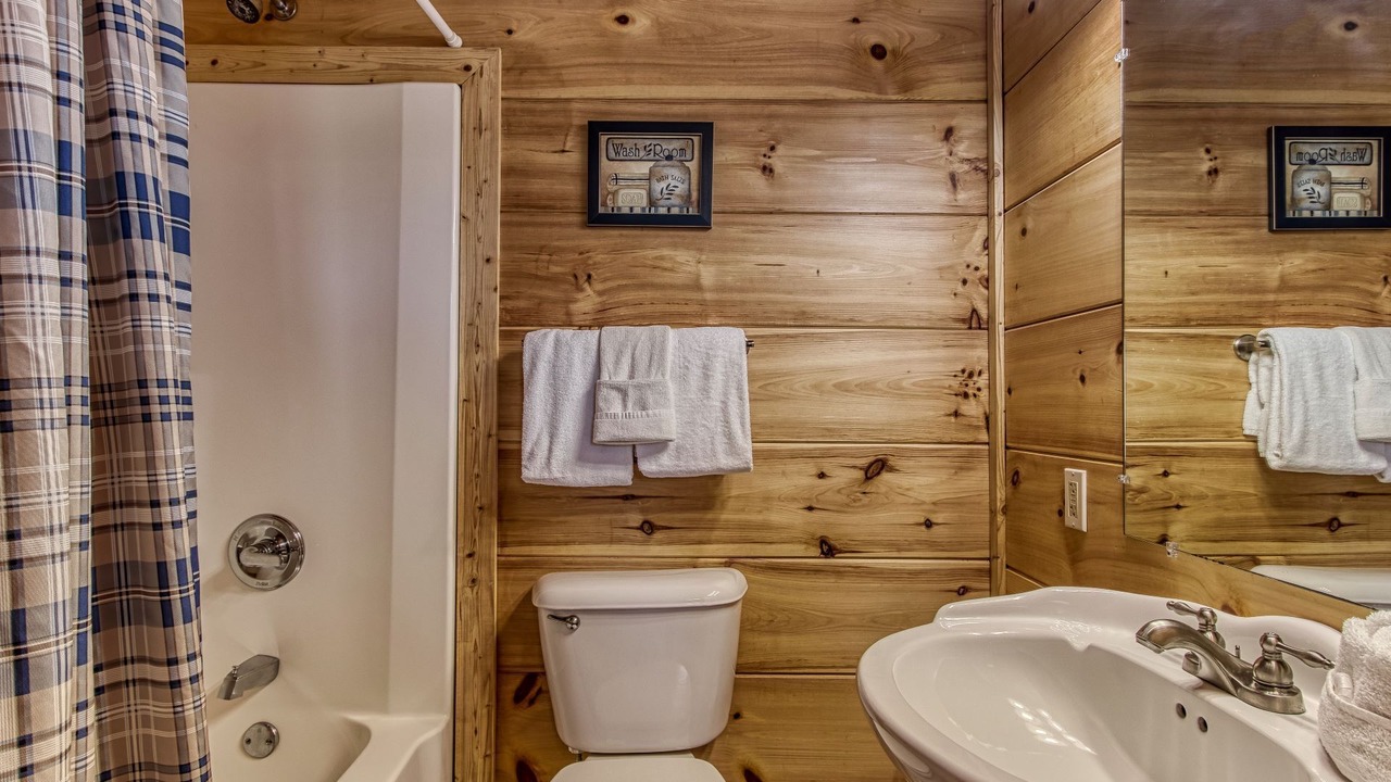 Photo of Bathroom in Pigeon Forge