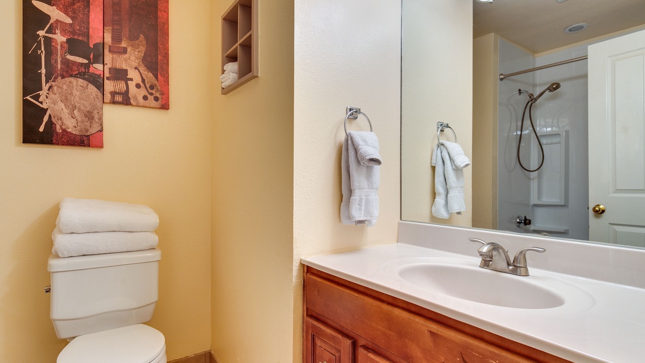 Photo of Bathroom in Englewood