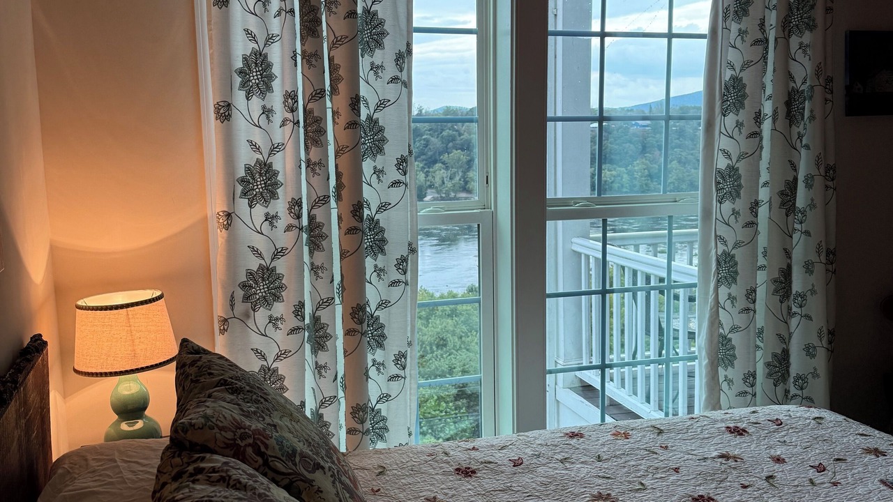 Photo of Bedroom in Knoxville