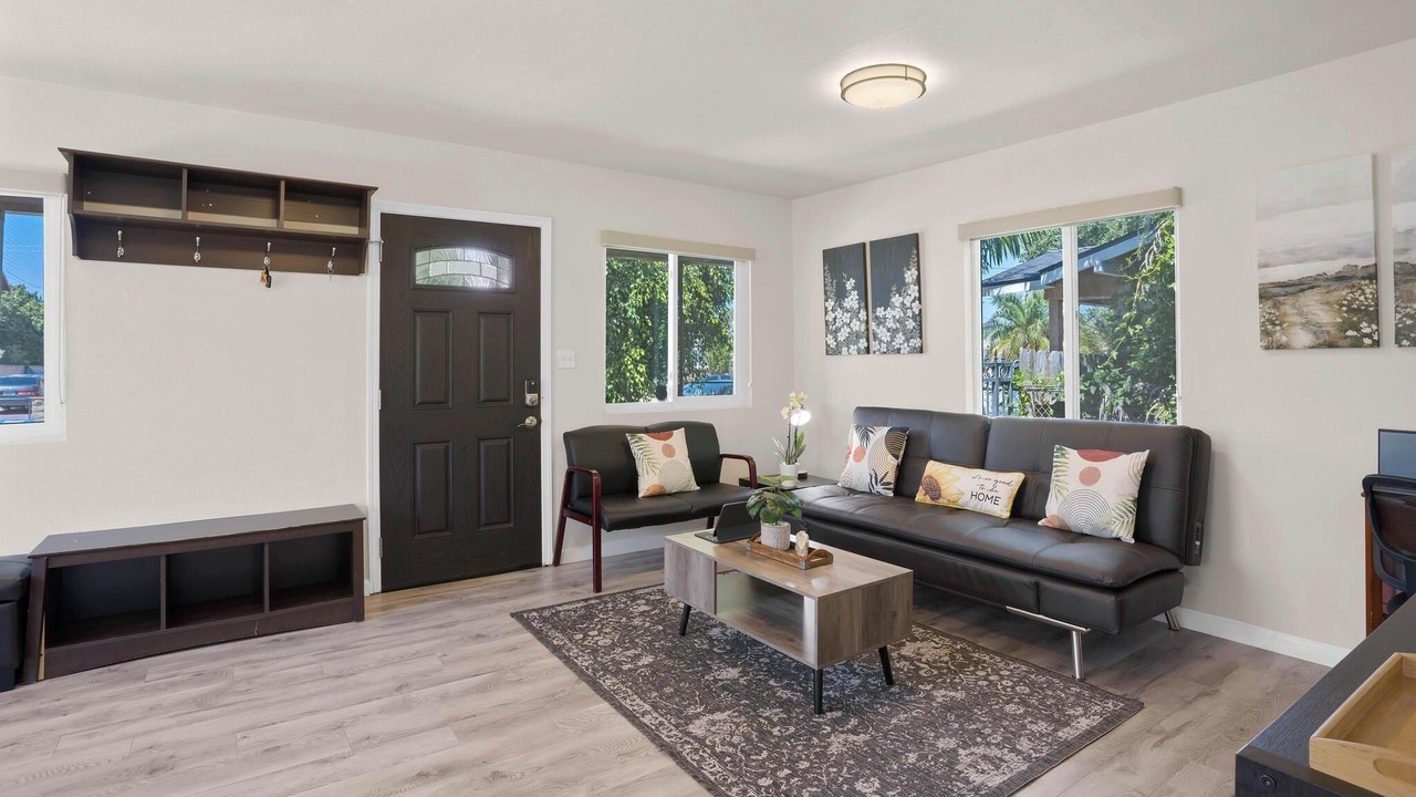 Photo of Livingroom in Santa Ana