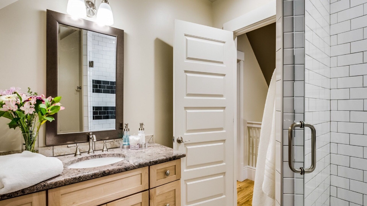 Photo of Bathroom in University Park