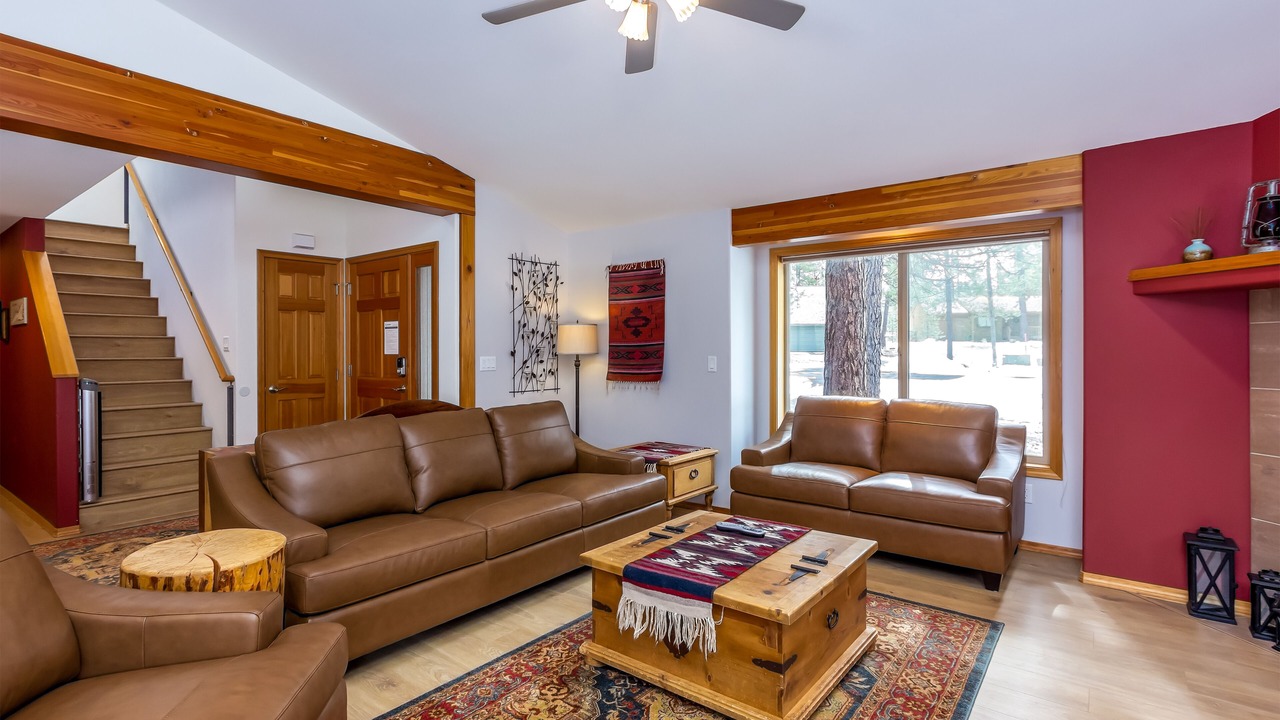 Photo of Livingroom in Sunriver