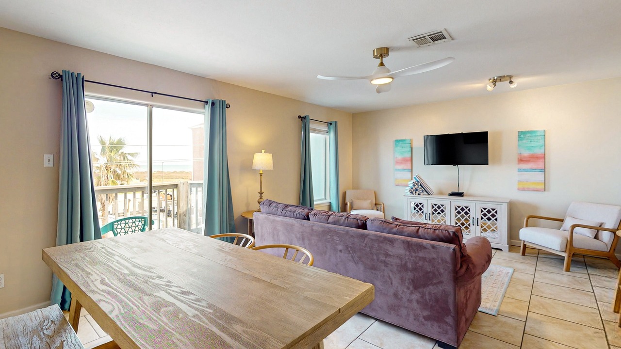 Photo of Livingroom in Corpus Christi
